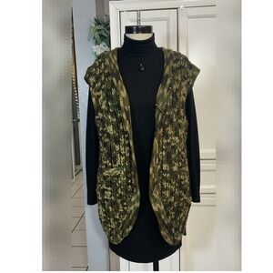 Cozy‎ Camo Knitted Sweater Vest MEDIUM handmade fall winter cozy